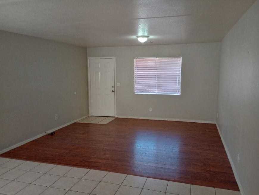 14340 S Durango Rd - Photo 3 of 10