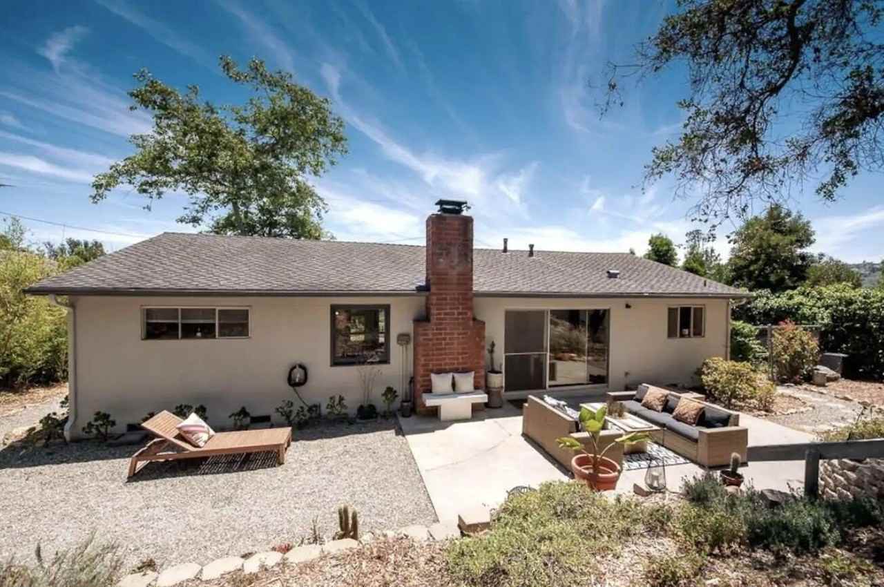 729 Circle Dr - Photo 2 of 22