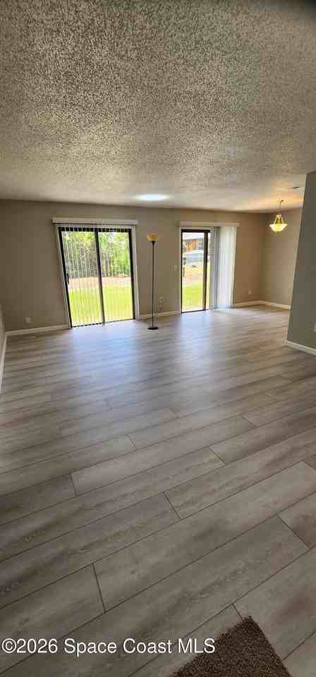 1480 Se Waco Blvd - Photo 2 of 16