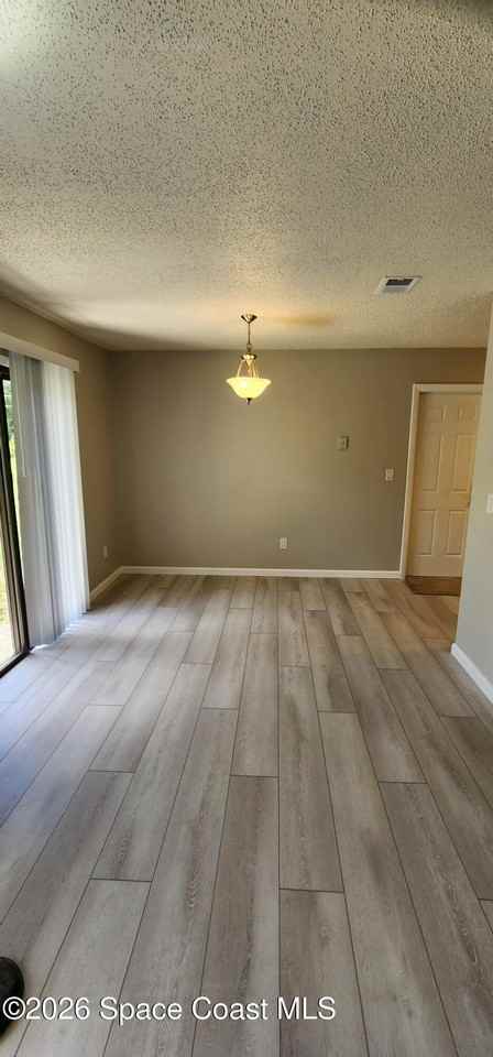 1480 Se Waco Blvd - Photo 5 of 16