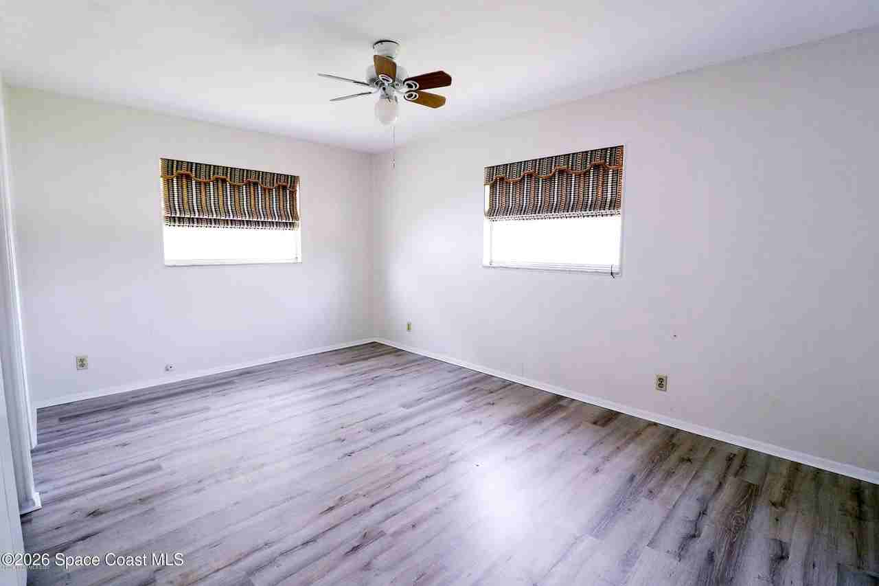 280 Hickory Ave - Photo 7 of 14
