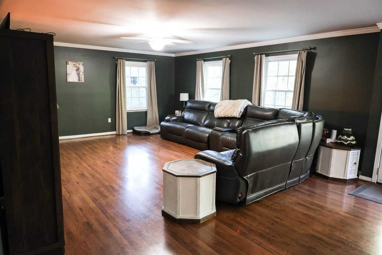 164 Mountain Top Rd - Photo 6 of 50