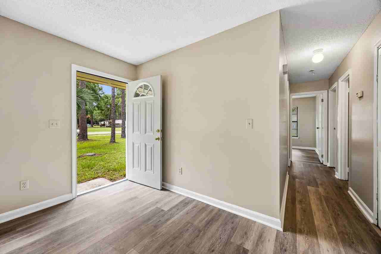 1091 Boone Ave #1 - Photo 7 of 36