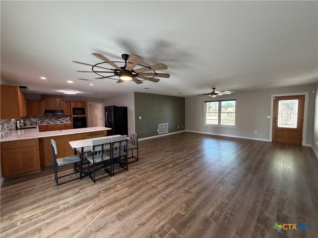 433 W Klein Rd - Photo 7 of 29