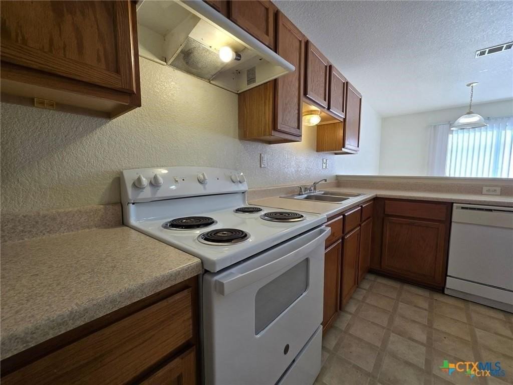 2808 Leroy Cir #C - Photo 6 of 15