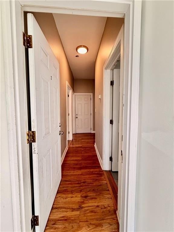 664 Plainfield St - Photo 2 of 15
