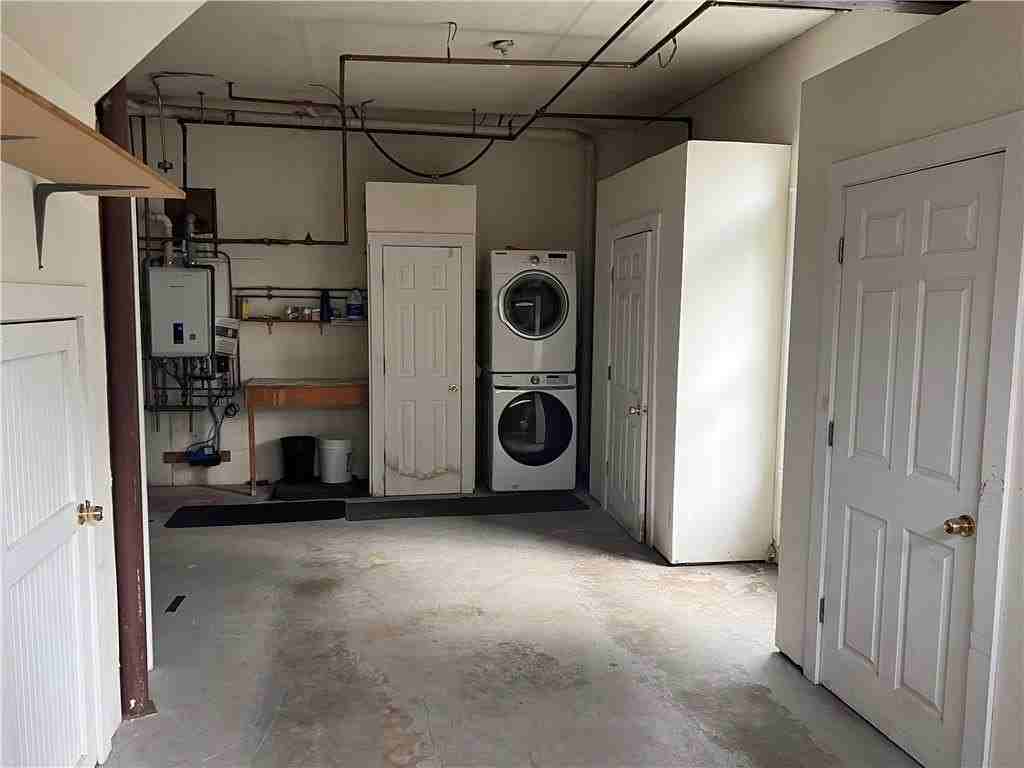 11 Admiral Kalbfus Rd - Photo 4 of 19