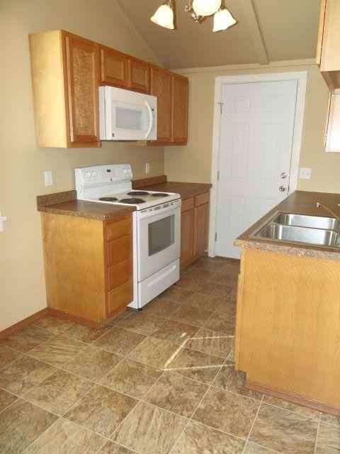 710 2nd St W - Photo 2 of 5