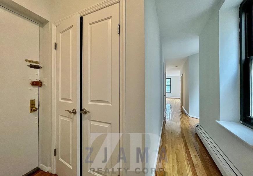 142 Saint Pauls Pl - Photo 6 of 10