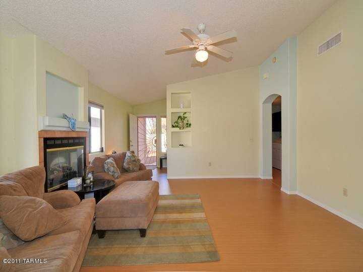6000 S Wood Crest Dr - Photo 2 of 20