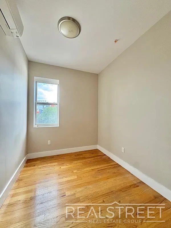 314 Park Ave - Photo 4 of 6