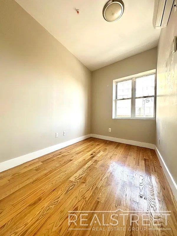 314 Park Ave - Photo 5 of 6