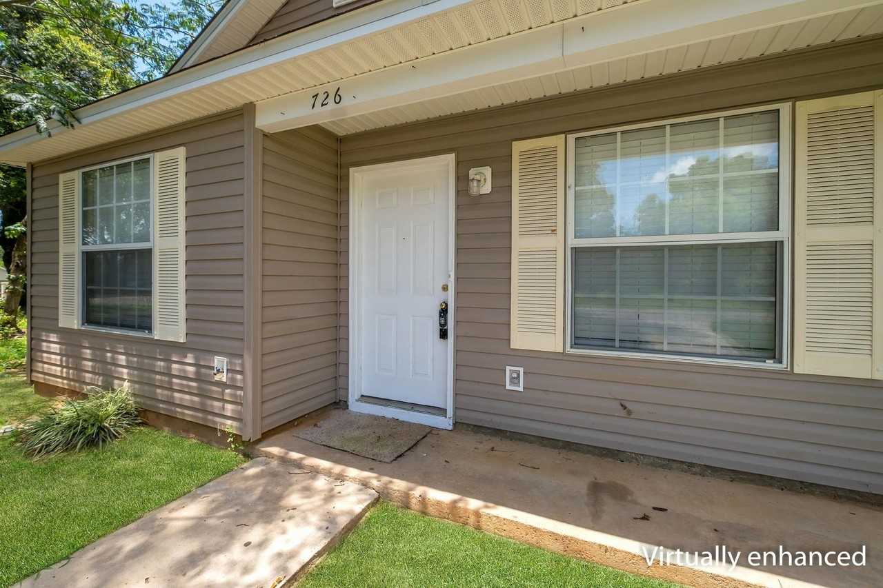 726 Wies St - Photo 5 of 27
