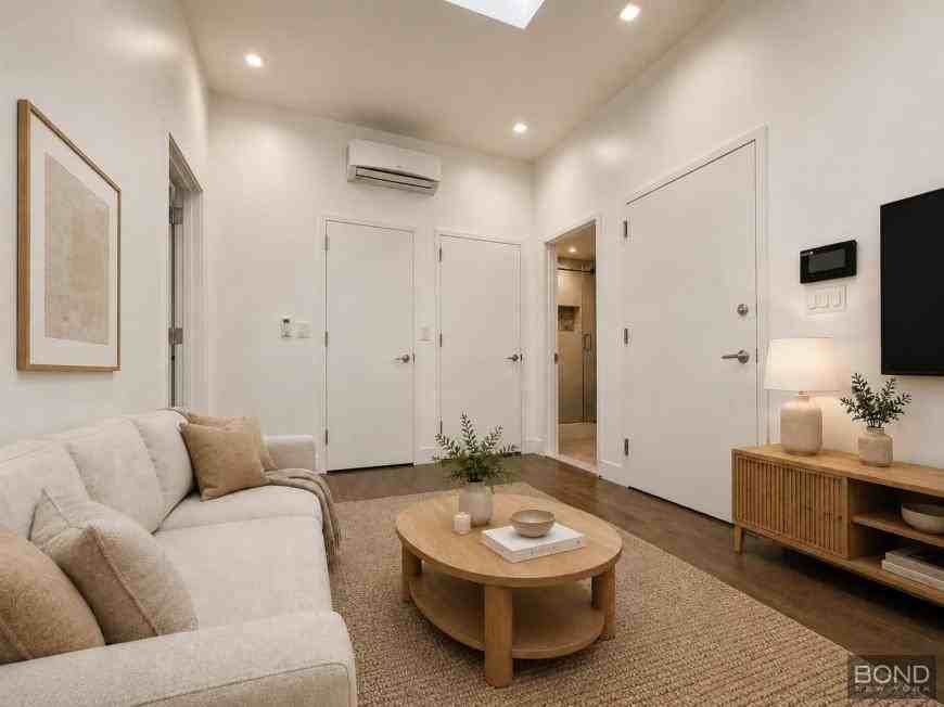 202 Greenpoint Ave - Photo 3 of 7