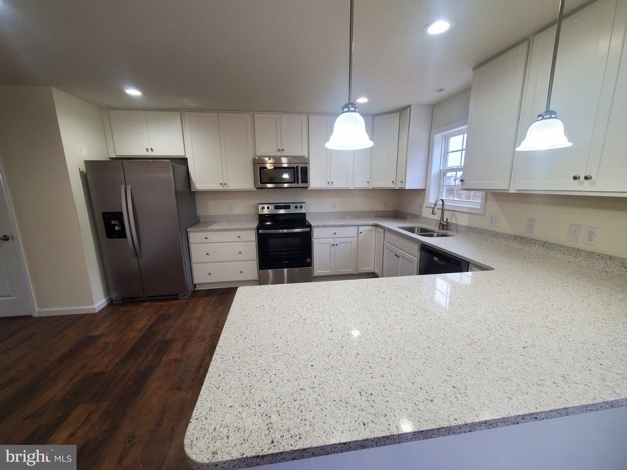141 Cilento Dr - Photo 7 of 50