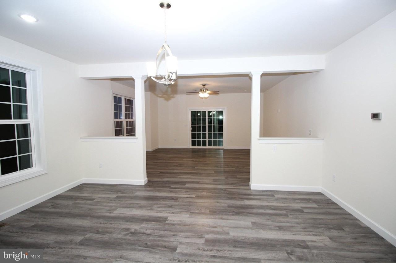 35 Mapledale Rd - Photo 6 of 38