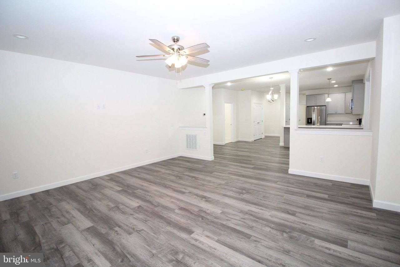 35 Mapledale Rd - Photo 7 of 38