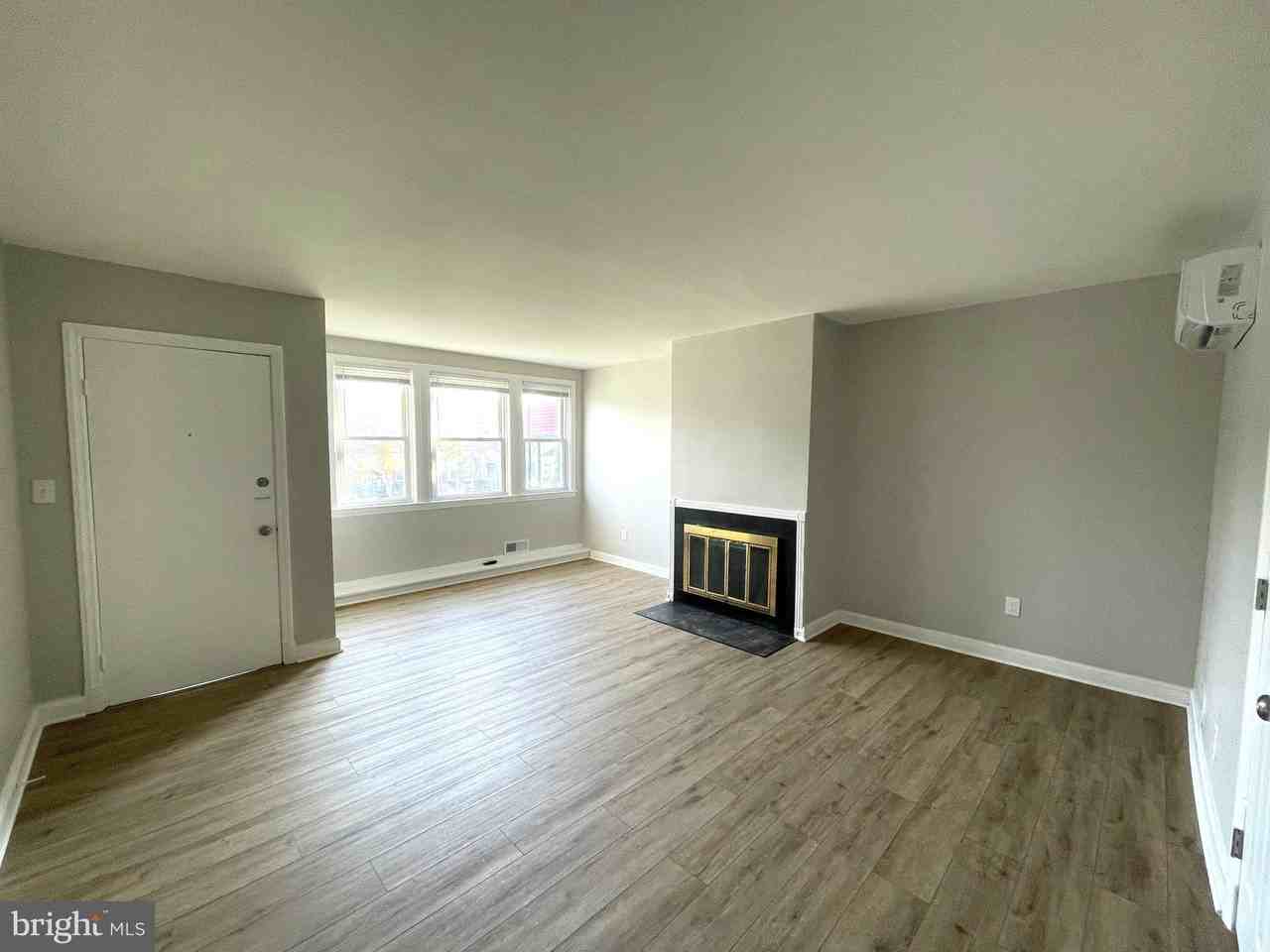 1528 Upshire Rd #1 - Photo 3 of 23