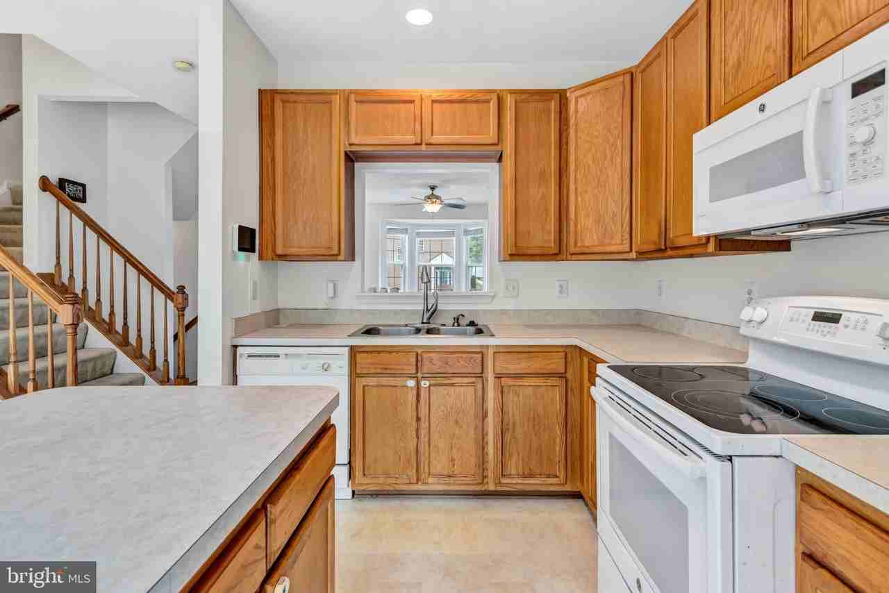 10030 Tallahassee Pl - Photo 4 of 29
