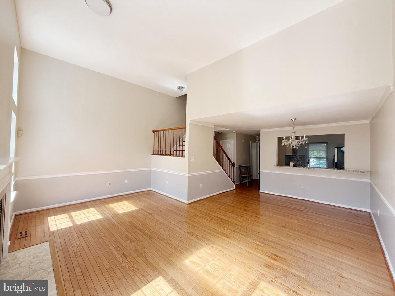 8545 Harvest View Ct - Photo 3 of 21