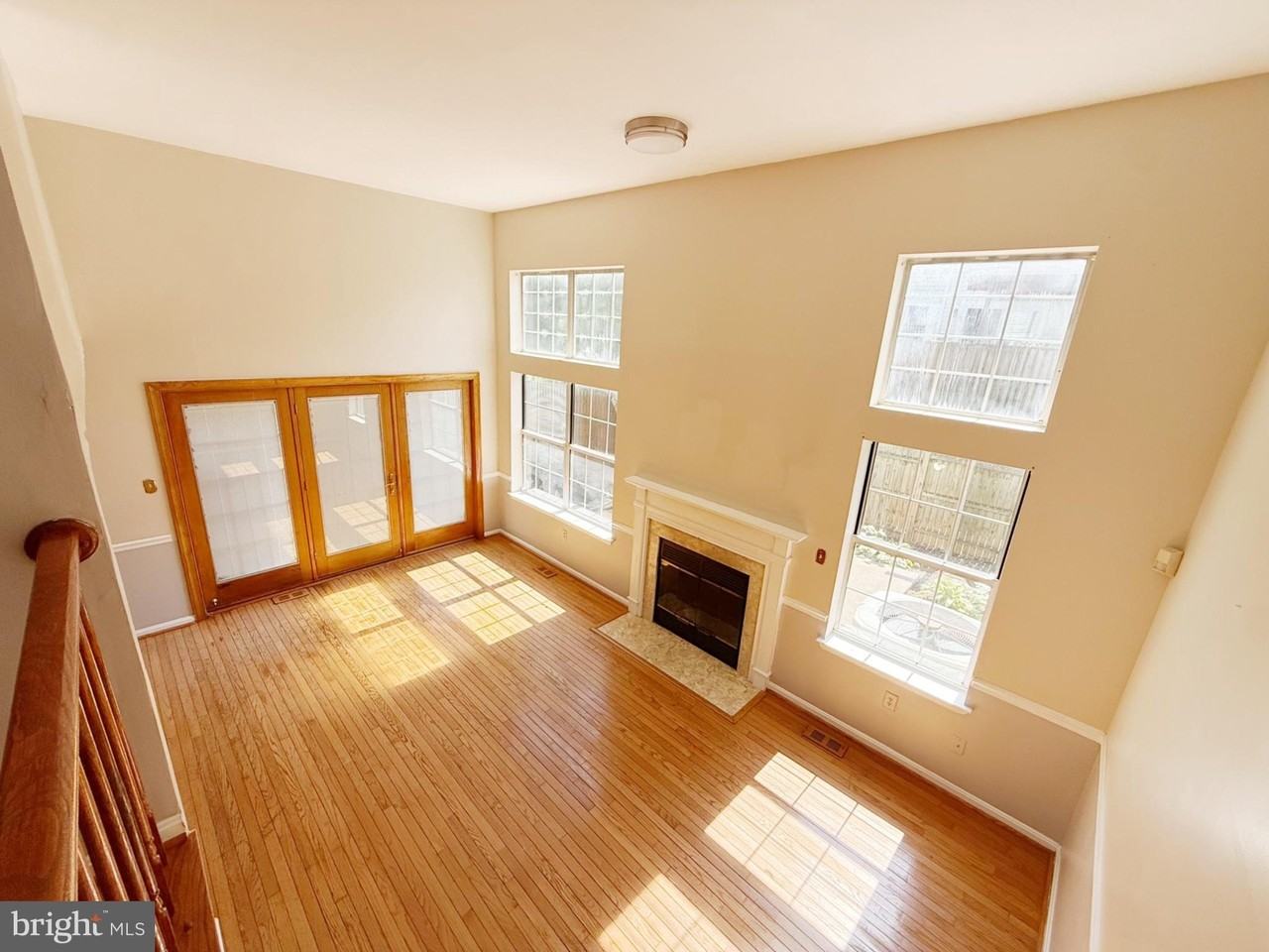 8545 Harvest View Ct - Photo 4 of 21