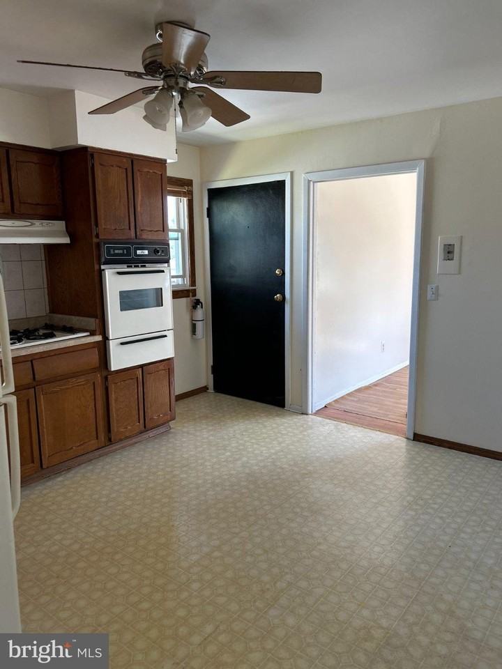 16 Steyn Pl - Photo 4 of 11