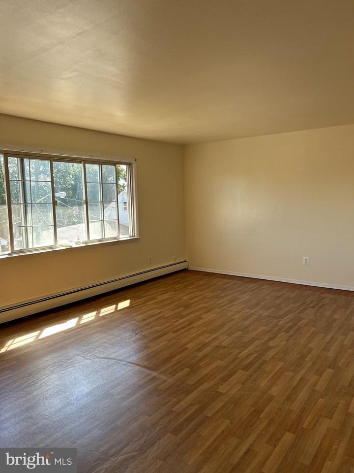 16 Steyn Pl - Photo 5 of 11