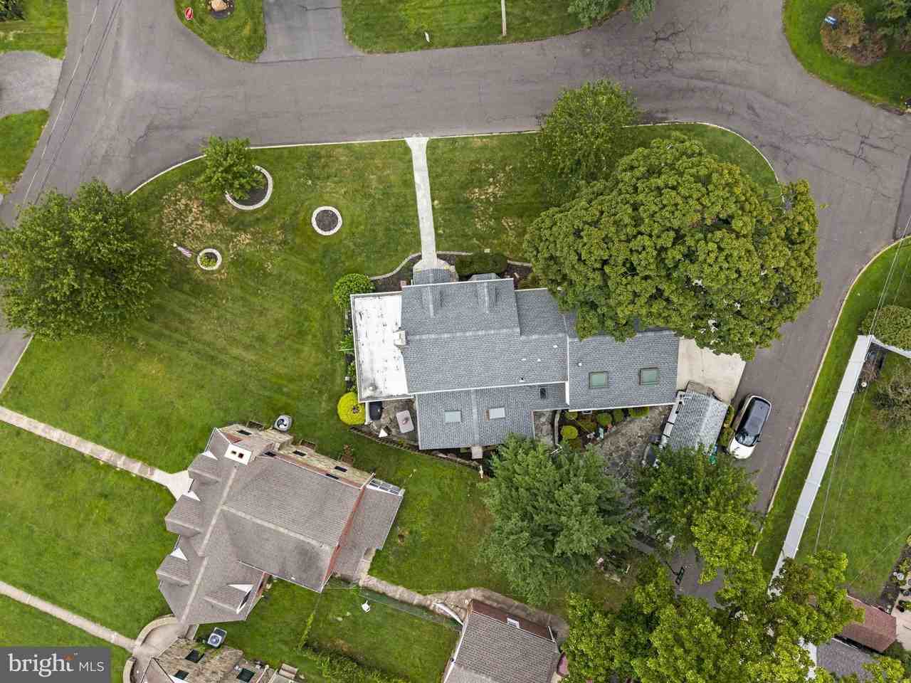 79 Manor Cir - Photo 6 of 50