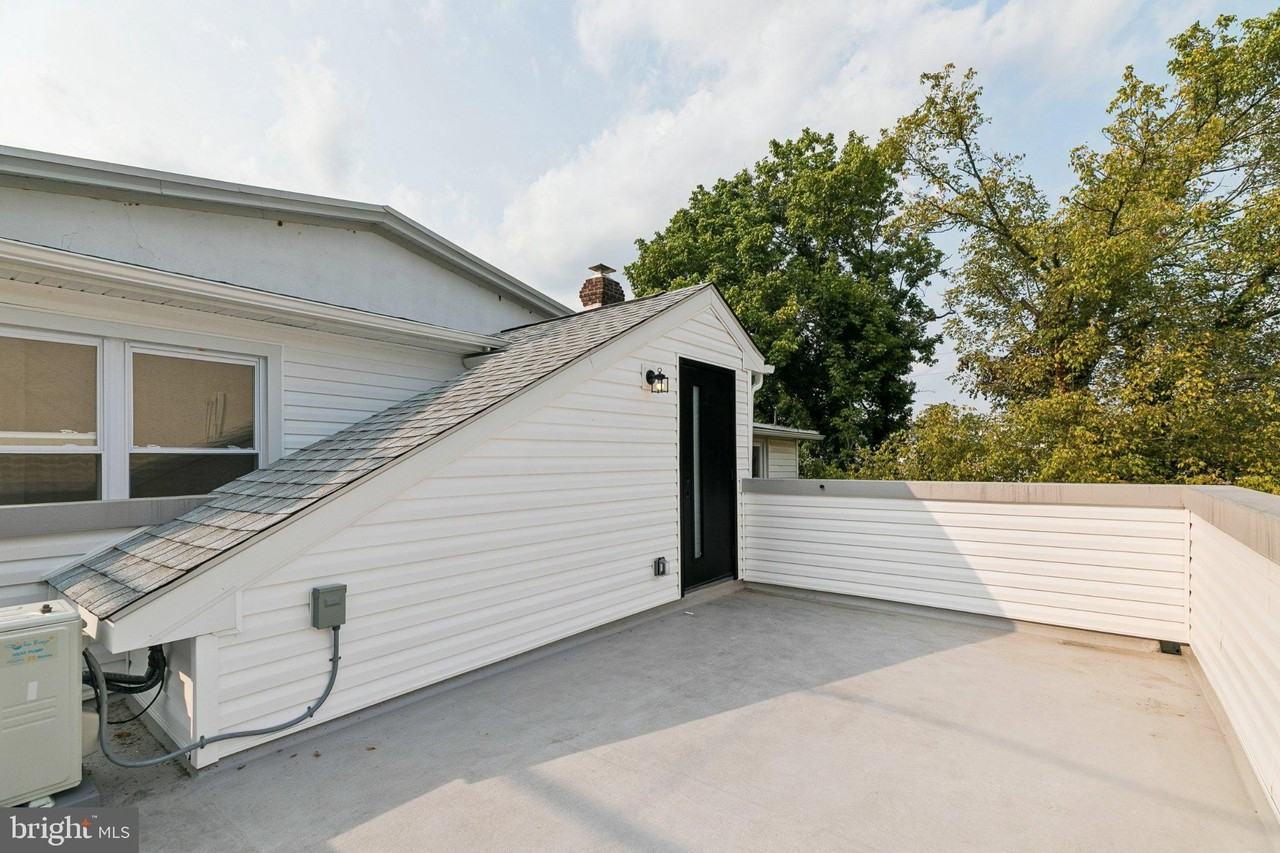 17 Jefferson St #B - Photo 7 of 35