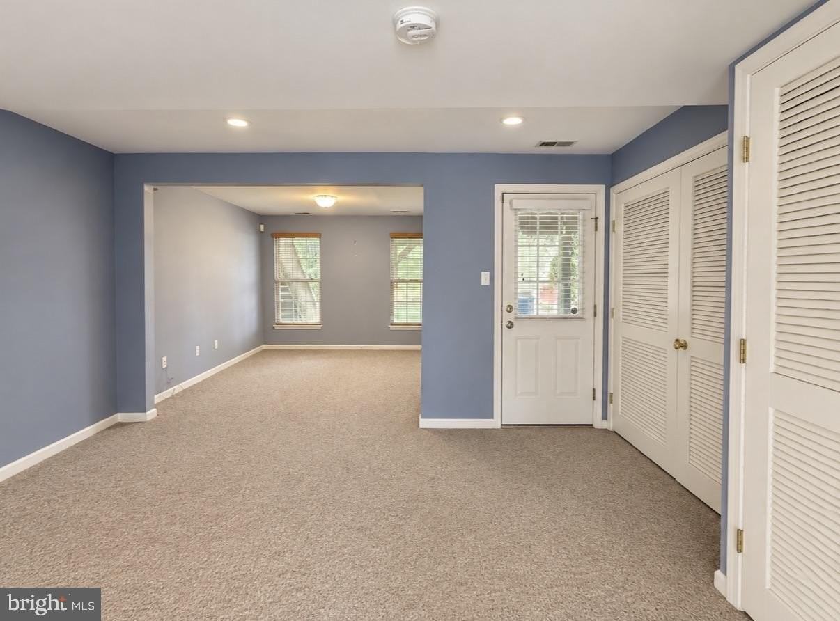 200 Georges Ct - Photo 3 of 35
