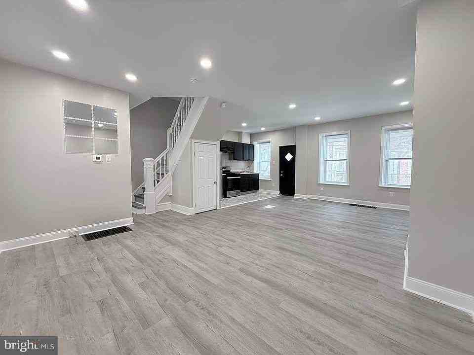 5717 Haverford Ave - Photo 3 of 25