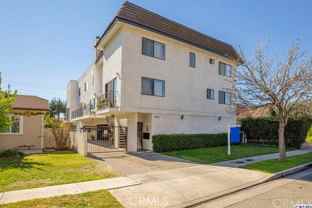 464 W Lexington Dr - Photo 1 of 1