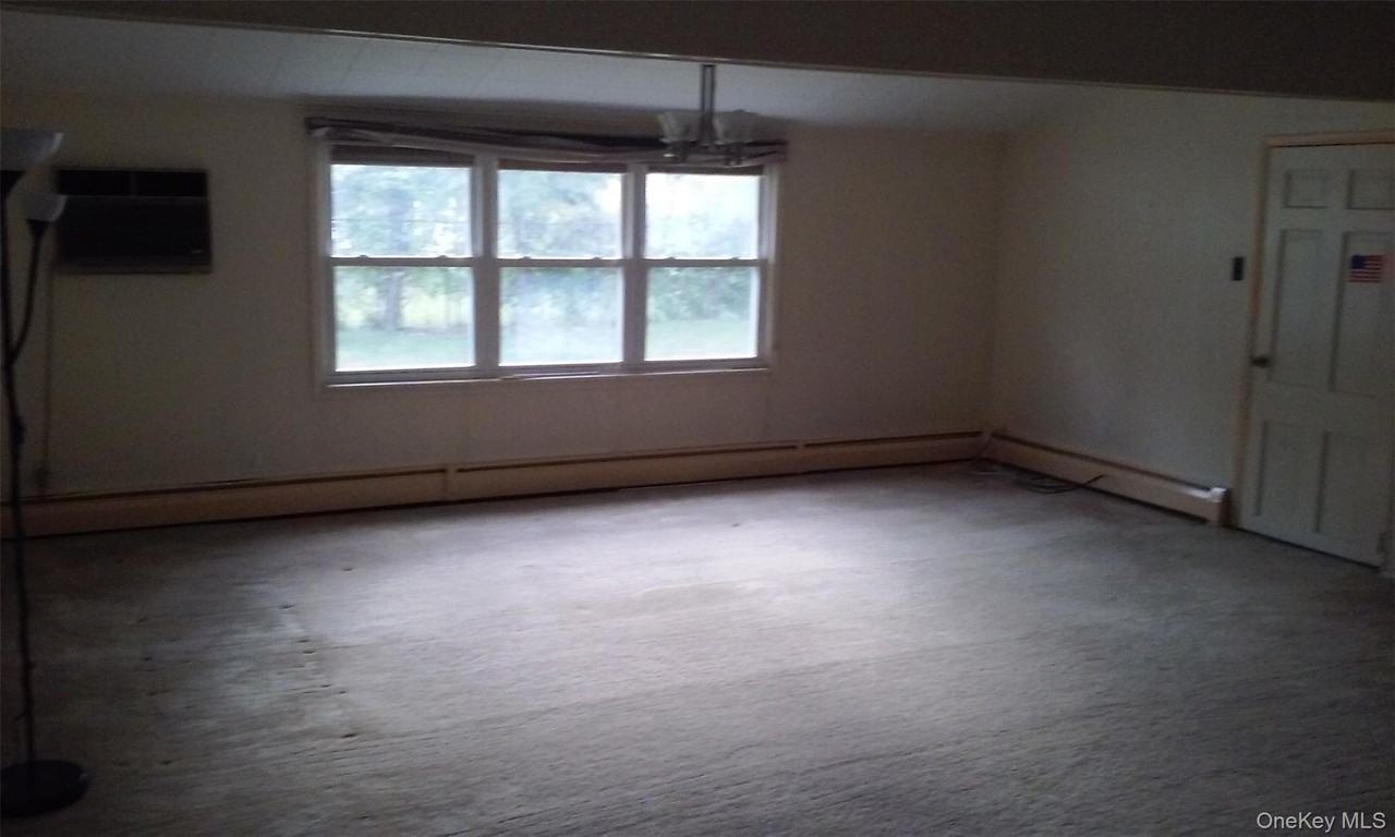 48 Hark Ln - Photo 4 of 9