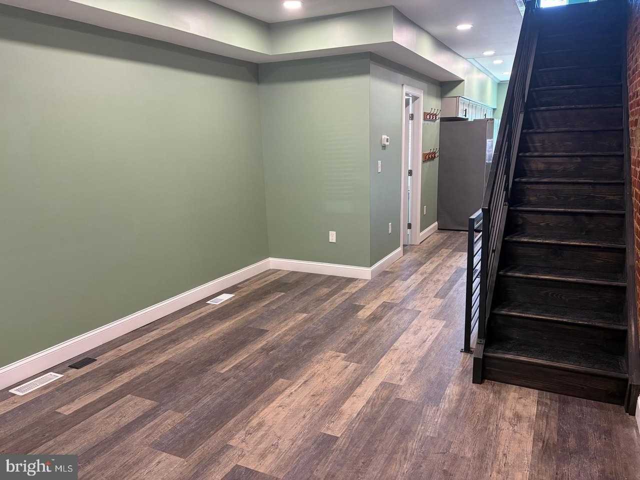 2643 N Mascher St - Photo 5 of 23