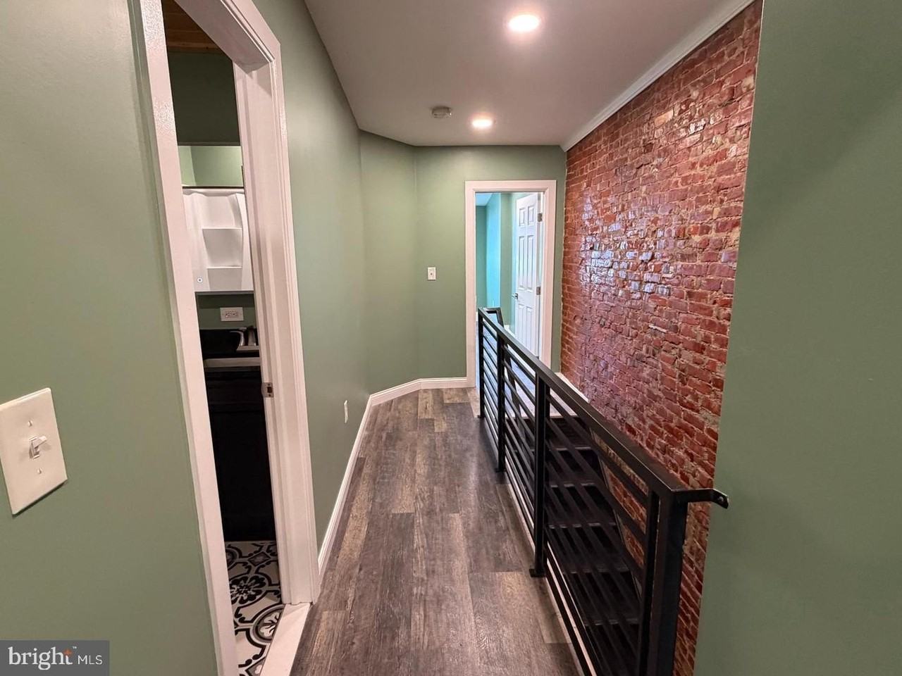 2643 N Mascher St - Photo 7 of 23