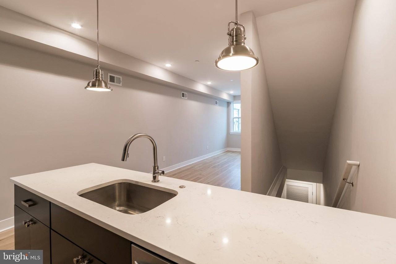 1020 S 53rd St #1 - Photo 3 of 21