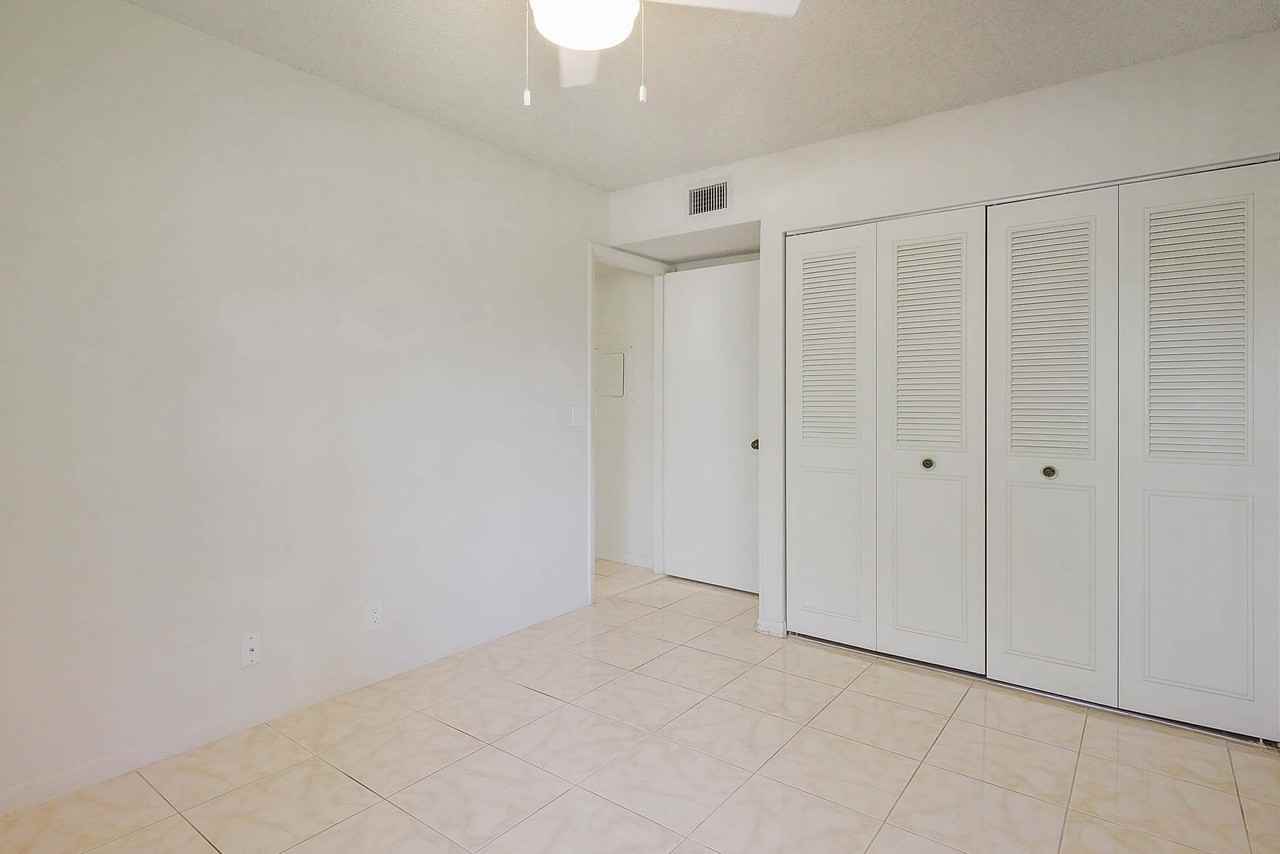 3367 Perimeter Dr - Photo 3 of 31