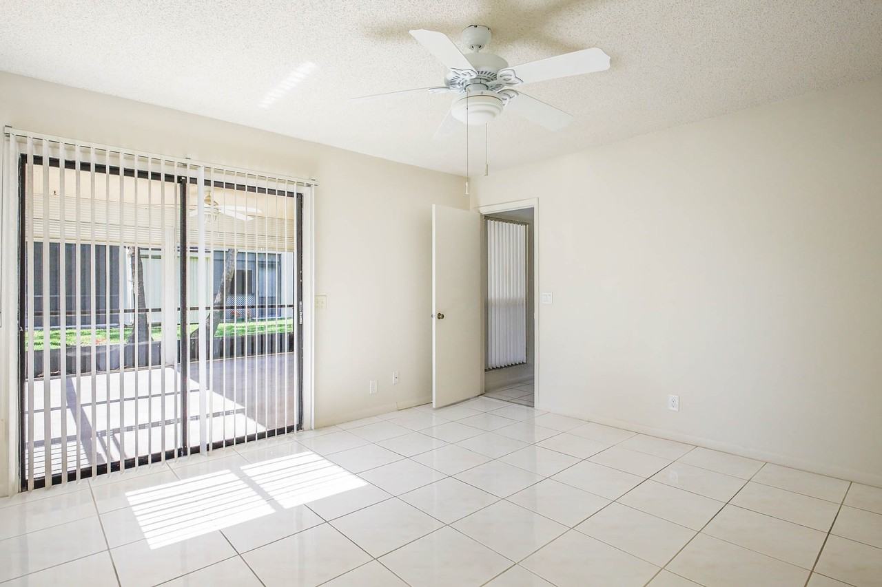 3367 Perimeter Dr - Photo 5 of 31