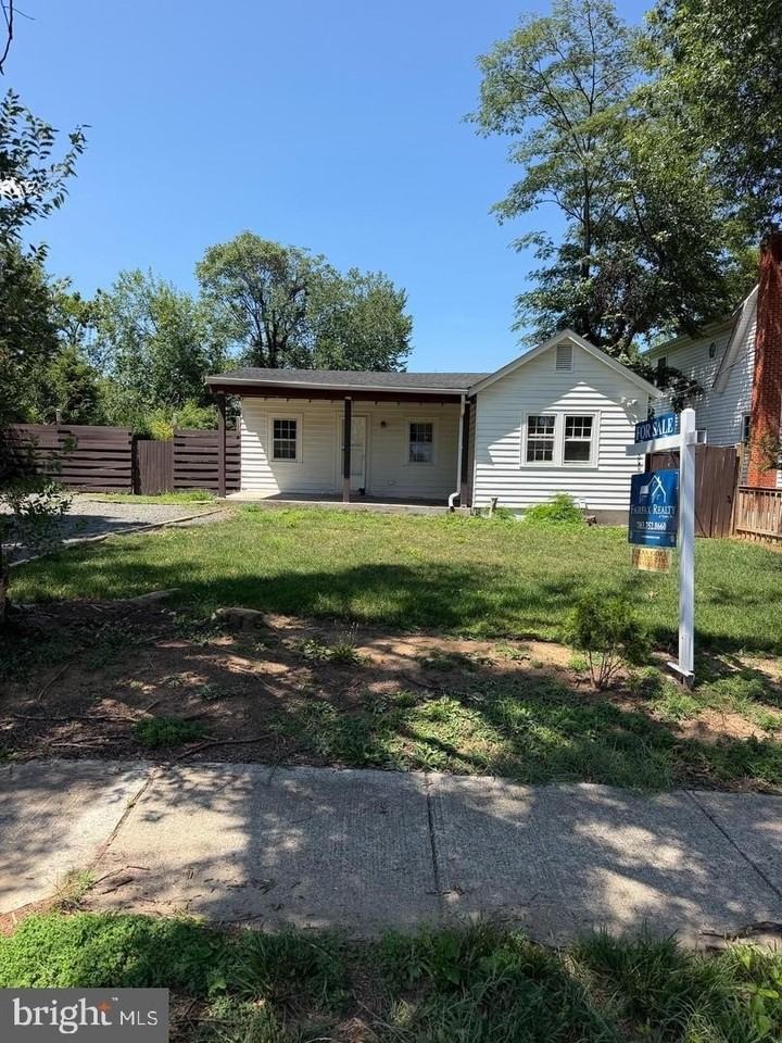 3519 17th St S - Photo 2 of 5