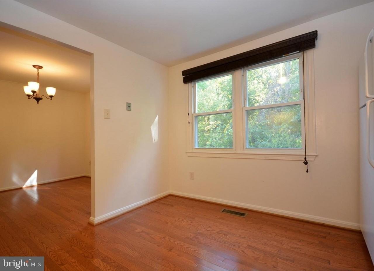 3151 Ellenwood Dr - Photo 5 of 17