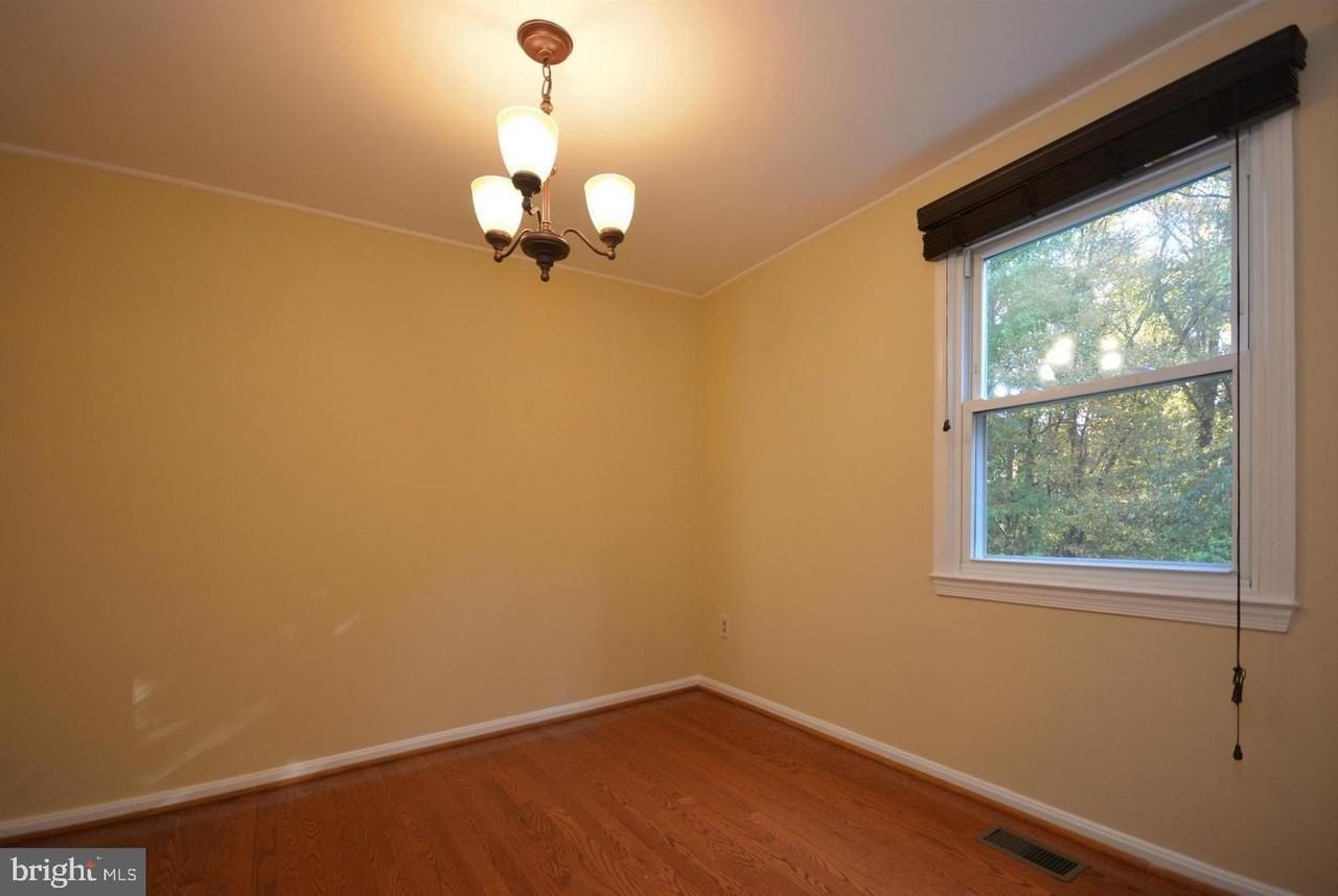 3151 Ellenwood Dr - Photo 6 of 17