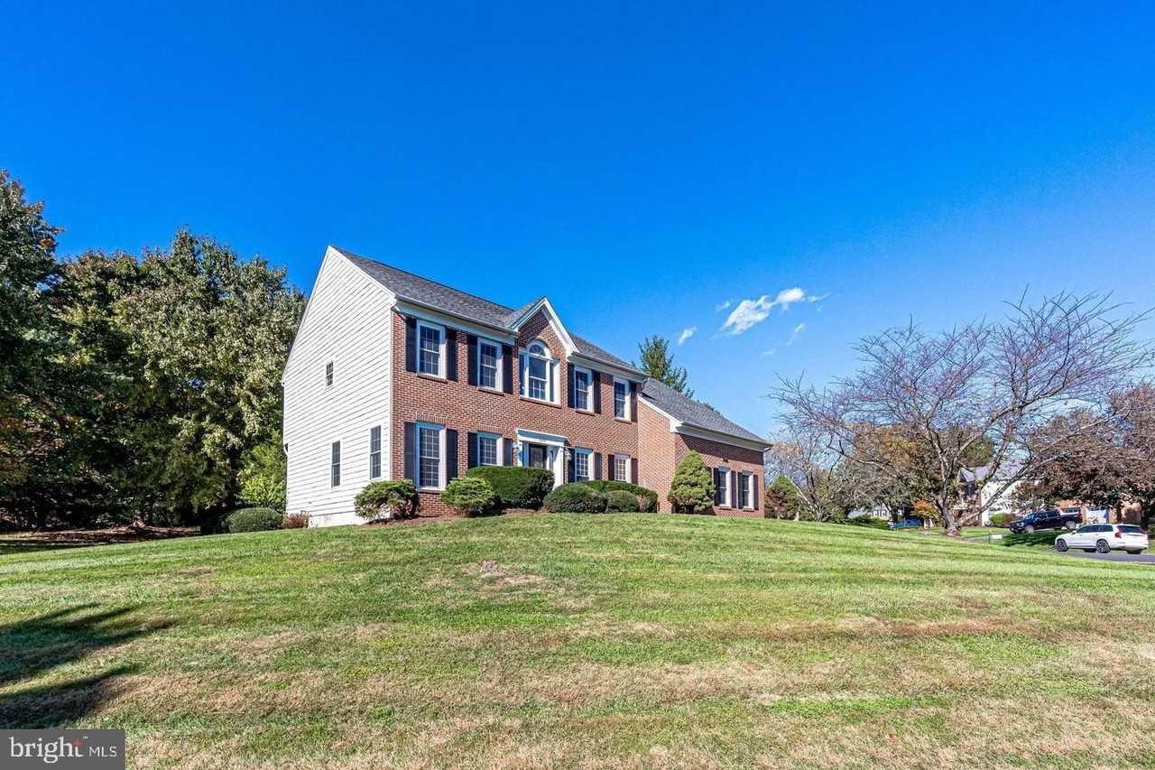 1168 Taji Ct - Photo 4 of 50