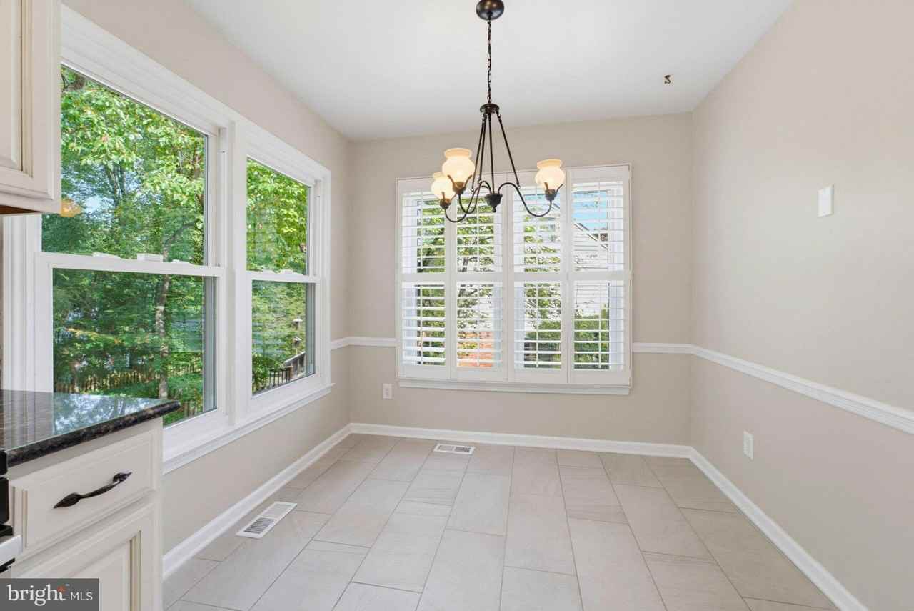 8125 Saxony Dr - Photo 7 of 50