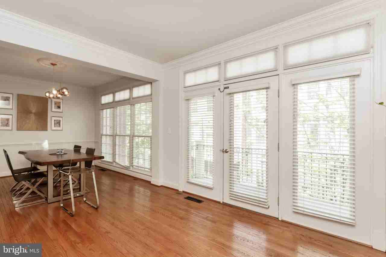 7489 Carriage Hills Dr - Photo 7 of 40