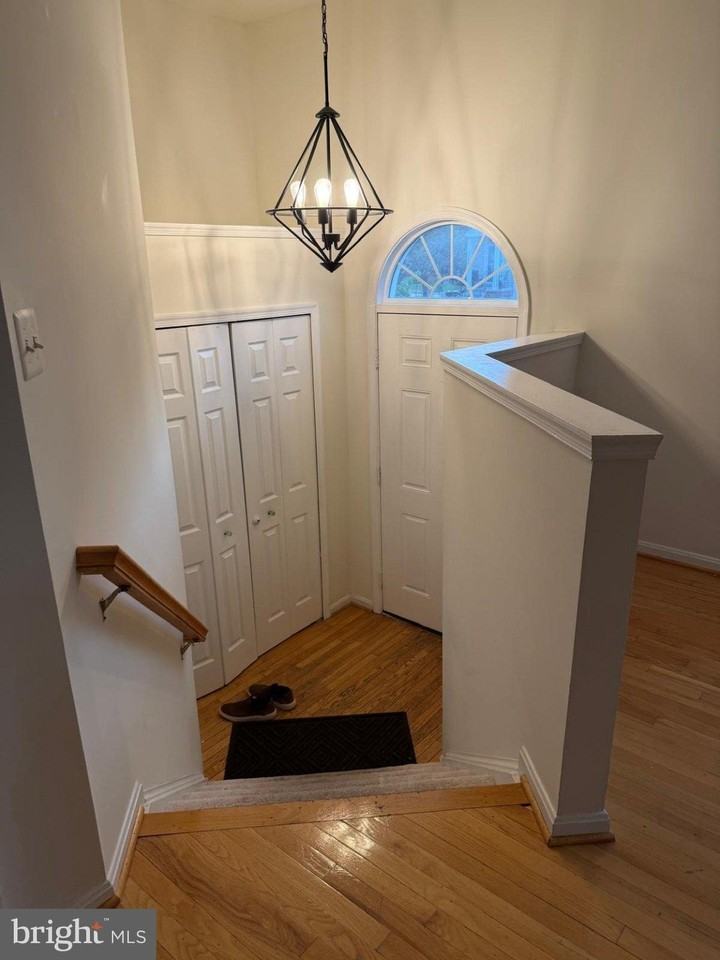 47678 Comer Sq - Photo 4 of 23