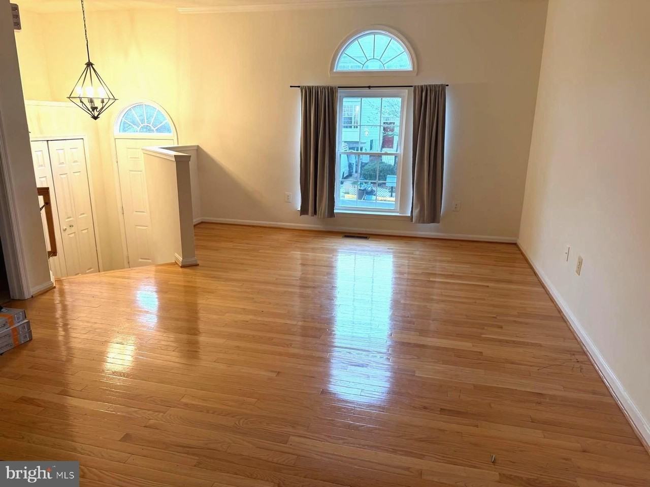 47678 Comer Sq - Photo 5 of 23