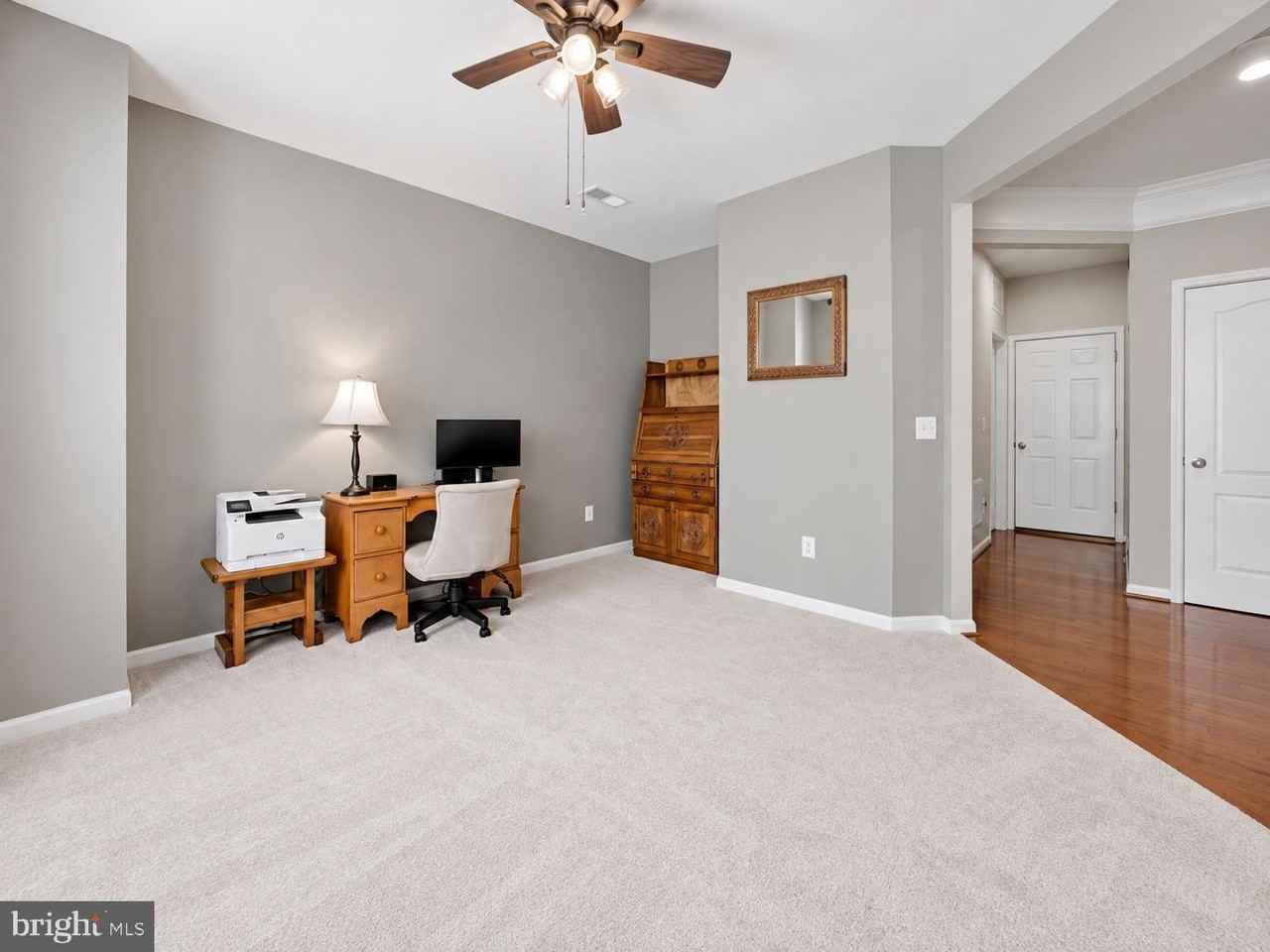 22631 Hawkbill Sq - Photo 4 of 31
