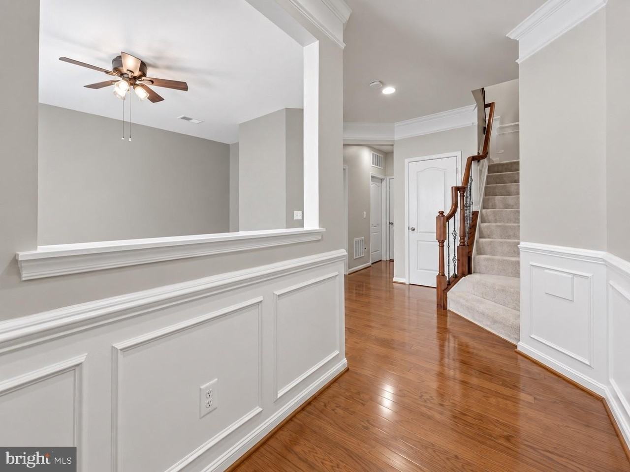 22631 Hawkbill Sq - Photo 6 of 31