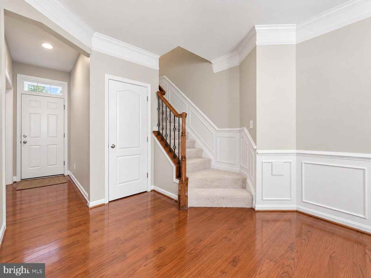 22631 Hawkbill Sq - Photo 7 of 31