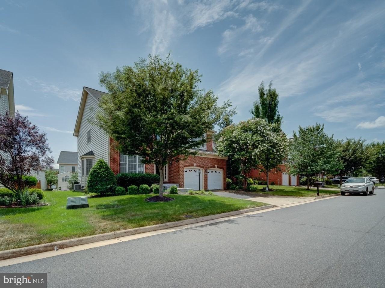 43320 Barnstead Dr - Photo 3 of 50